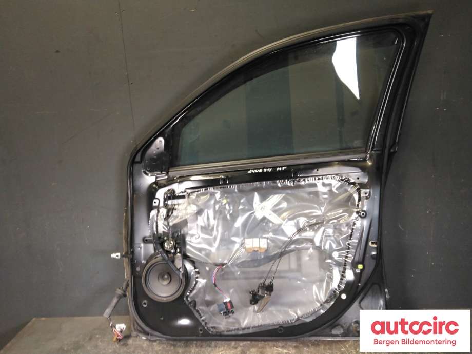 Dør høyre foran til Citroën C-Crosser 2007-2012  (CITROEN|9008 S5|)