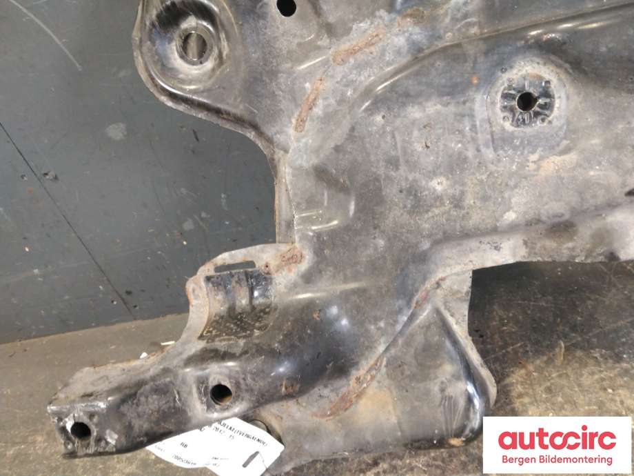 Travers foran hoved til Peugeot 208 2012-2019 (Type I) (PEUGEOT|3502 JV|)