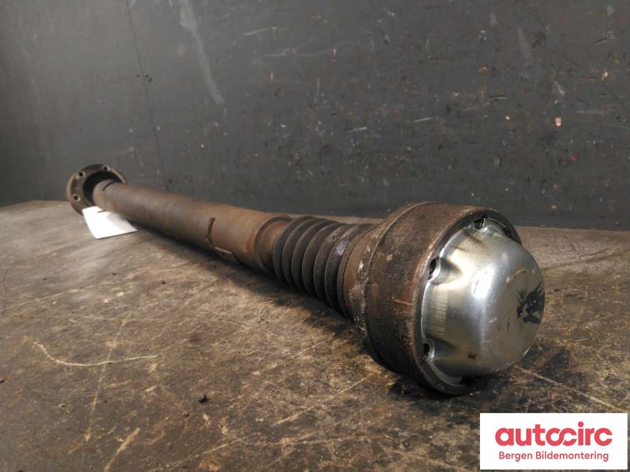 Mellomaksel fremre til Jeep Commander 2006-2009  (JEEP|52853 417AA|)