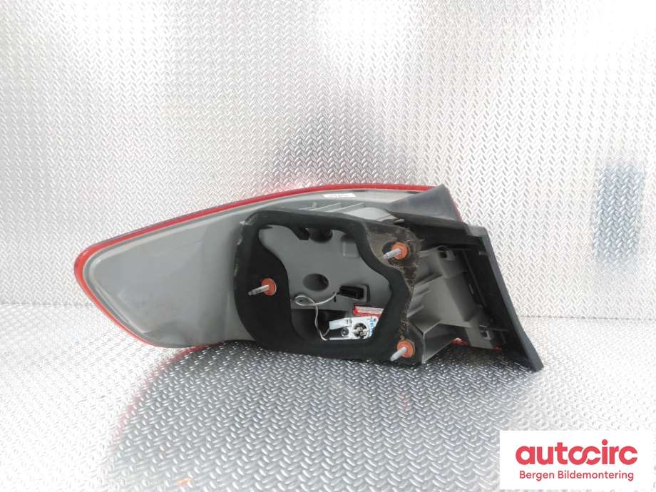 Baklykt høyre til BMW 3-Serie 2005-2011 (E90/E91/E92/E93) (E90/E91/E92/E93) (BMW|63 21 7 251 958|)