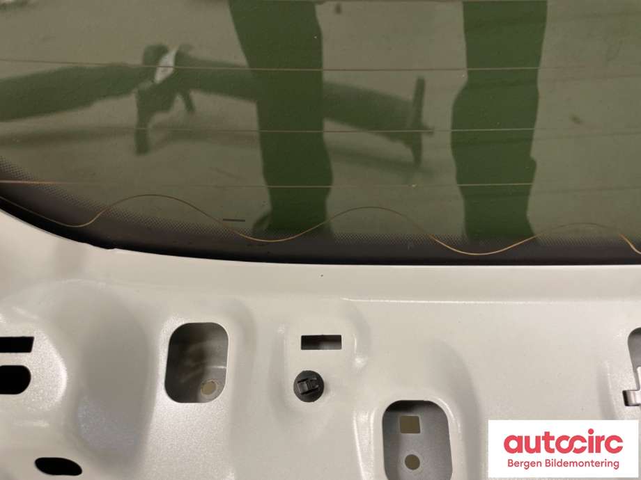 Bakluke combi til Ford Fiesta 2013-2017 (Type VI, Fase 2) (FORD|P8A61-A40400-AH|1763986|)