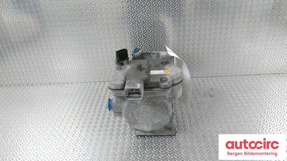 Aircondition kompressor til Toyota Yaris 2014-2020 (Type III, Fase 2)  (TOYOTA|8837052012|)