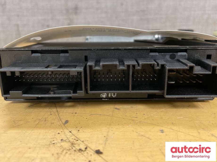 Ruteheis venstre til Audi A8 2003-2010 (Type II) (AUDI|4E1 959 801 F||4E1 959 801 C)