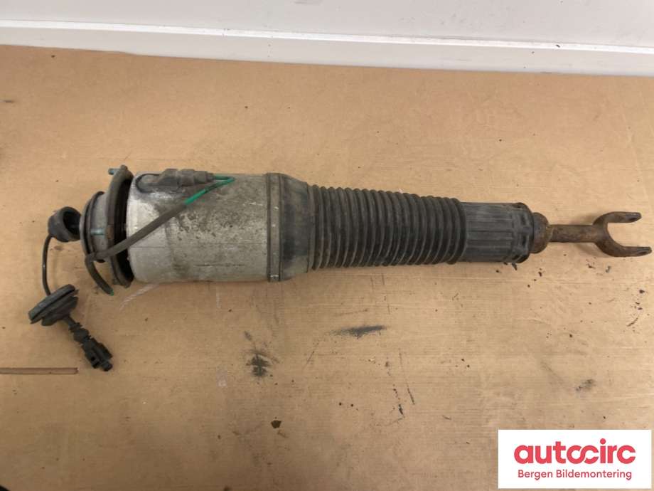 Fjærbein høyre foran til Audi A8 2003-2010 (Type II) (AUDI|4E0 616 040 AF|)