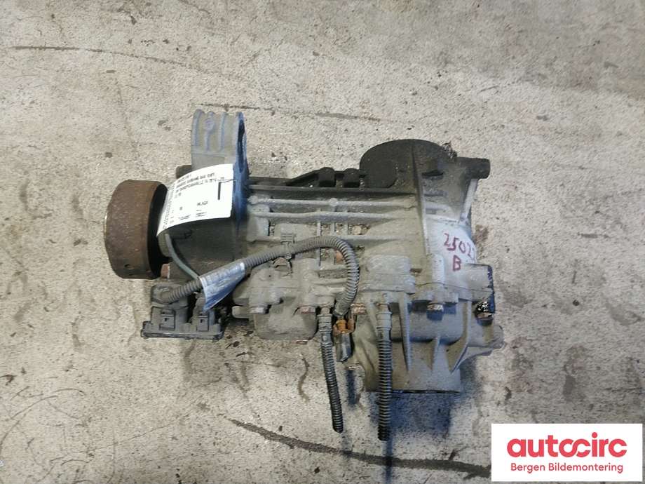 Kardang klokke bak til VW Transporter / Caravelle 2015-2019 (T6) (T6) (VOLKSWAGEN|09N 525 010 F|)