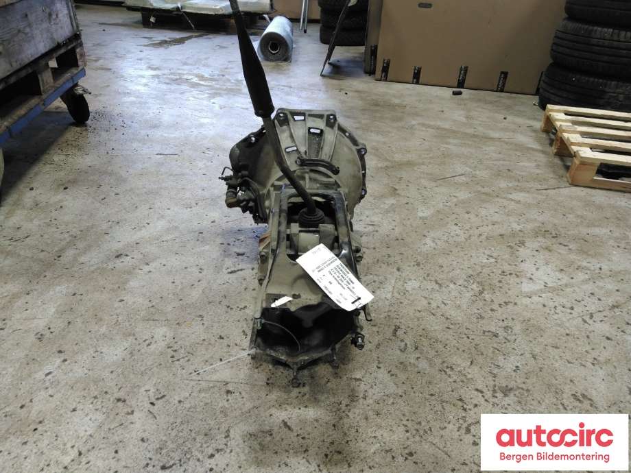 Girkasse manuell til Toyota Hiace 2007-2012 (Fase 3)  (TOYOTA|3303026A60|)