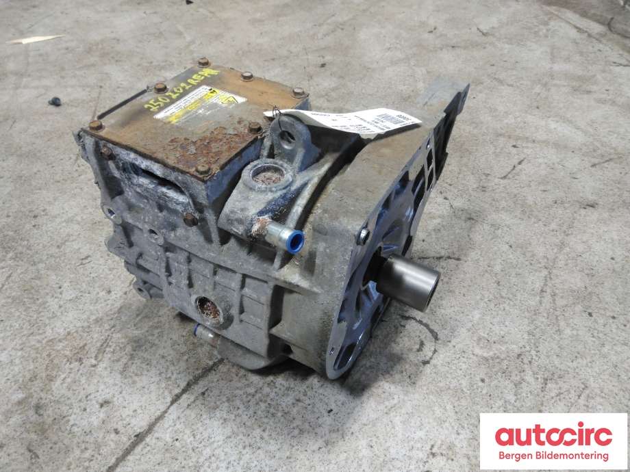 Motor elbil bak til Mitsubishi i-MiEV 2010-->> (MITSUBISHI|9411A004|)