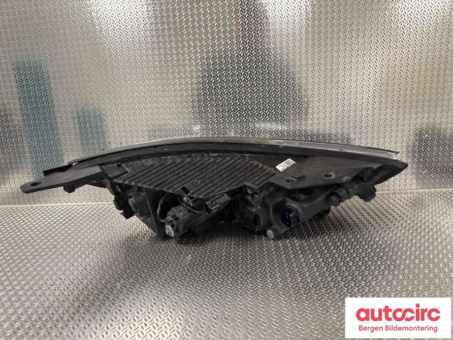 Frontlykt venstre halogen til Hyundai Ioniq Electric 2019-->> (Fase 2)  (HYUNDAI|92101G 7000WPR|)