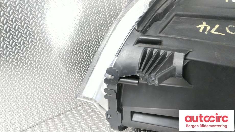 Frontlykt høyre halogen til Peugeot Expert 2016-->> (Type III) (PEUGEOT|16 161 438 80|)