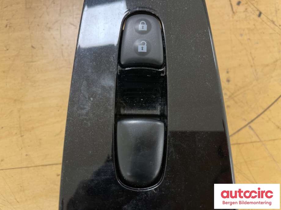 Bryter ruteheis til Nissan Leaf 2011-2017 (Type I) (NISSAN|809603NL0A|)
