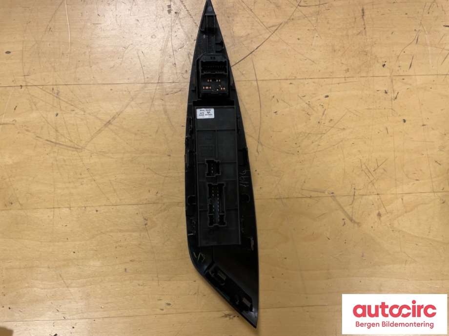 Bryter ruteheis til Nissan Leaf 2011-2017 (Type I)  (NISSAN|809613NL0A|)