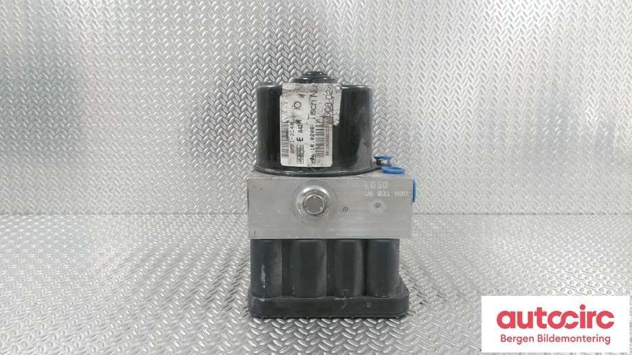 ABS sentral til Ford Focus 2008-2010 (Type II, Fase 2)  (FORD|1692806|8M51-2C405-FA|)