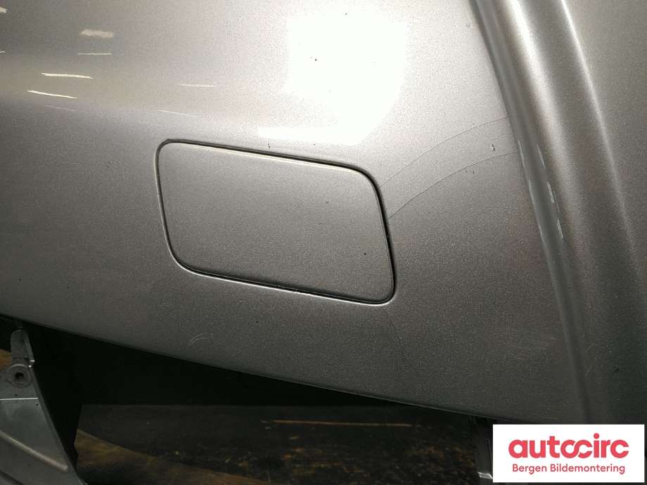 Støtfanger foran til Audi A6, Allroad 2006-2008 (Type II, Fase 1) (C6) (C6) (AUDI|4F0 807 105 M|)