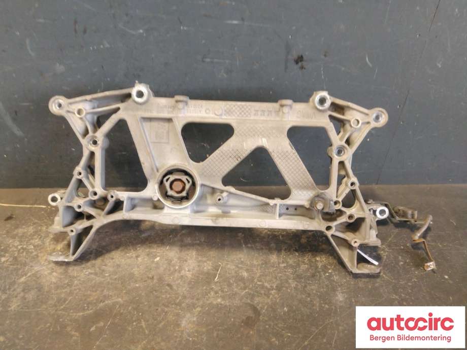 Travers foran hoved til VW Passat 2015-2019 (Fase 1) (B8) (B8) (VOLKSWAGEN|3Q0 199 369 E|3Q0 199 369 D|)