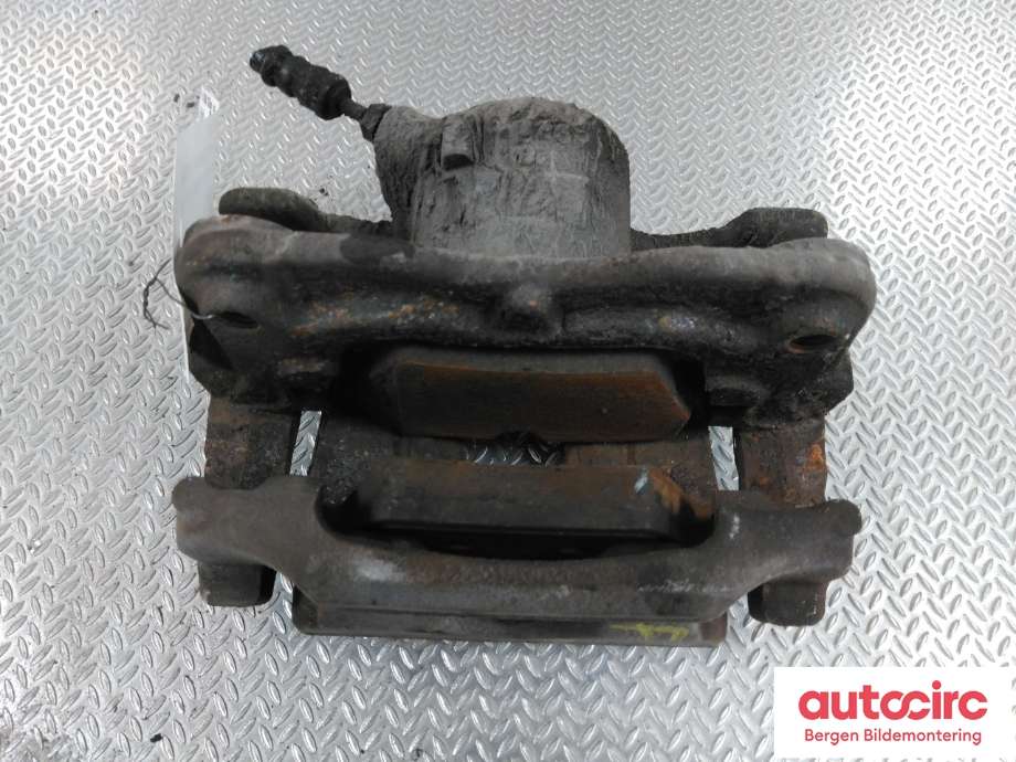 Bremsecaliper venstre foran til BMW 2-Serie 2014-2021 (F22/F23) (F22/F23) (BMW|34 11 6 860 267|)