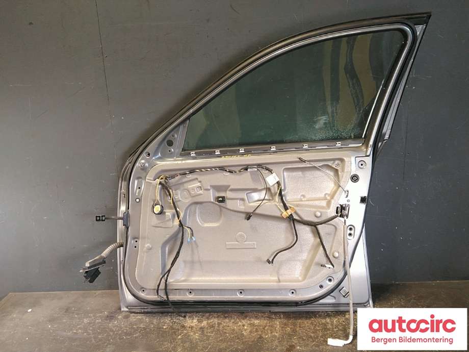 Dør høyre foran til BMW 5-Serie 2003-2010 (E60/E61) (E60/E61) (BMW|41 51 5 A2A 3A6|)