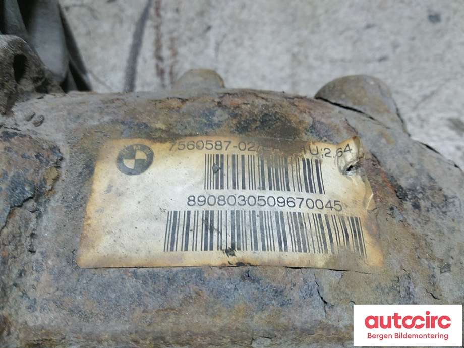 Kardang klokke bak til BMW 5-Serie 2003-2010 (E60/E61) (E60/E61) (BMW|33 10 7 560 588|)