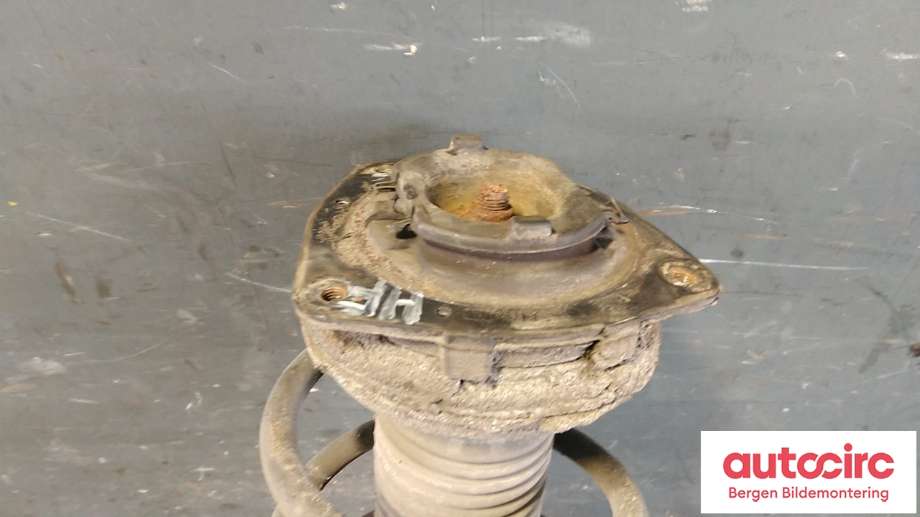 Fjærbein høyre foran til Nissan Qashqai 2010-2014 (Type I, Fase 2)  (NISSAN|E4302BR00B|)
