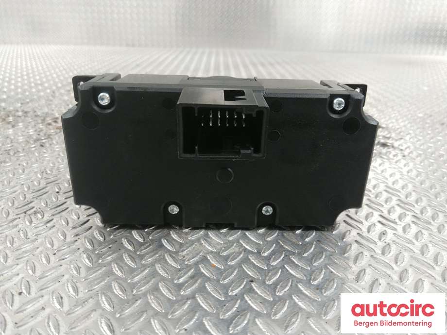 Bryter lys til BMW 5-Serie 2003-2010 (E60/E61) (E60/E61) (BMW|61 31 9 134 726|)