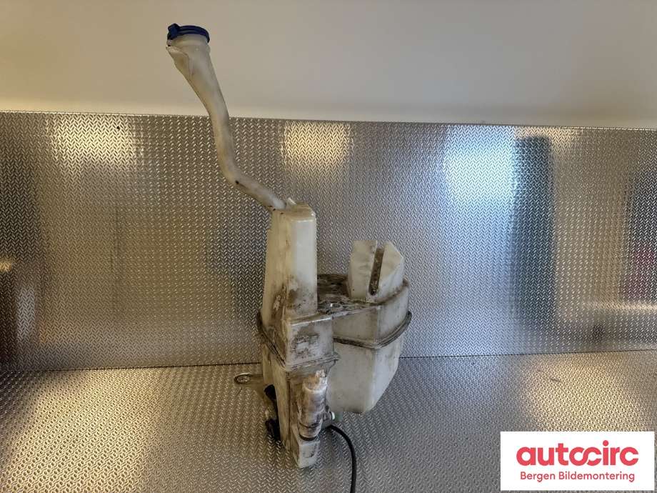 Spylertank til Volvo XC90 2007-2014 (Type I, Fase 2)  (VOLVO|30663812|)
