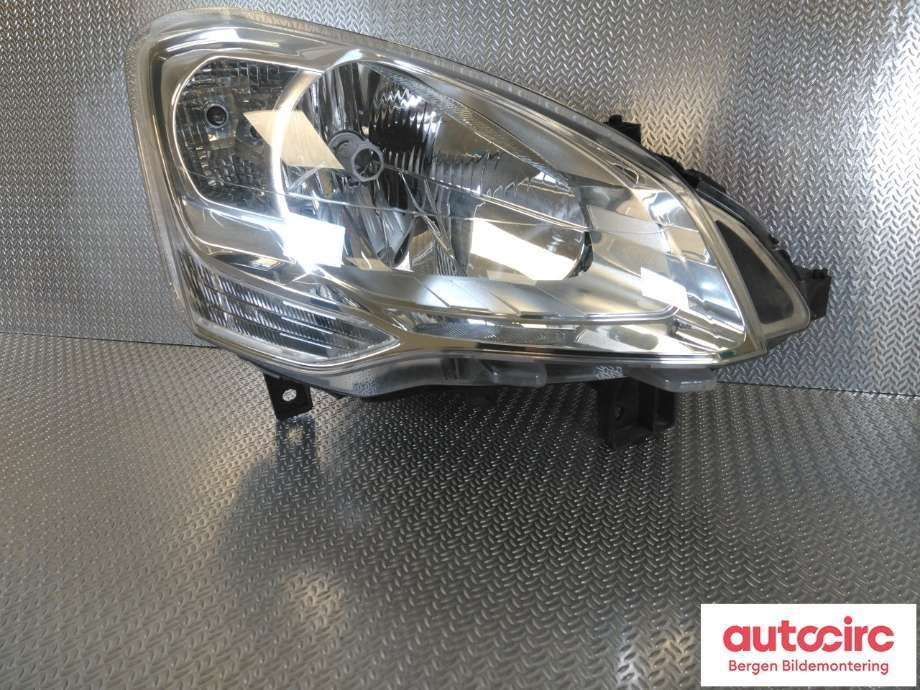 Frontlykt høyre halogen til Peugeot Partner 2015-2019 (Type II, Fase 2)  (PEUGEOT|6206K6|)