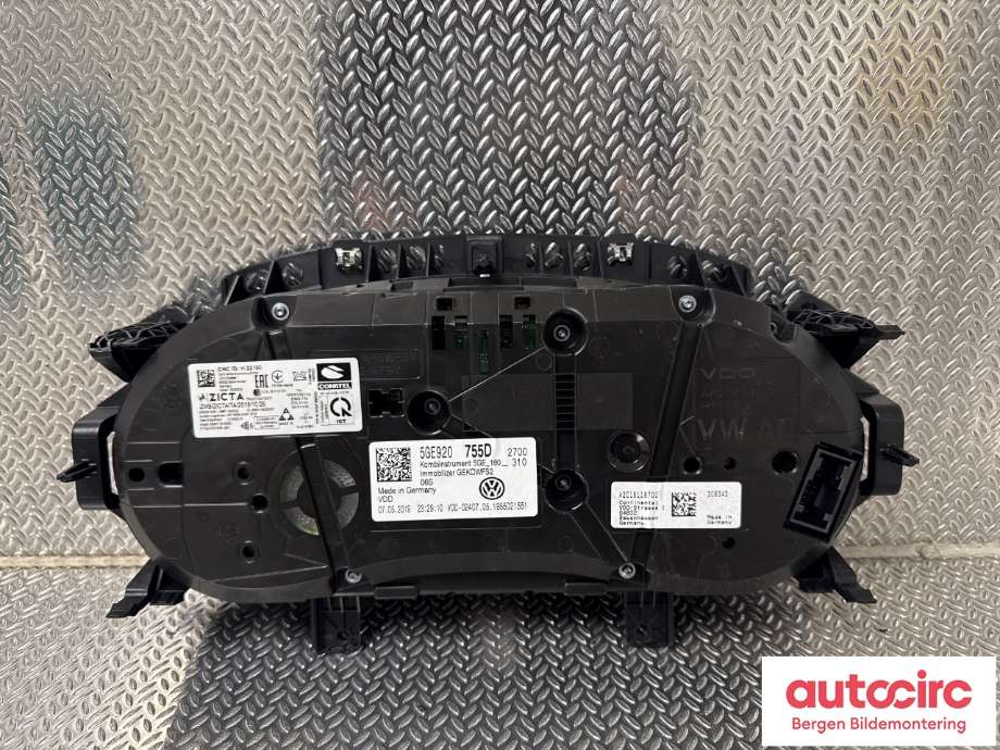 Speedometer til VW e-Golf 2017-2020 (Fase 2)  (VOLKSWAGEN|5GE 920 755 D|)