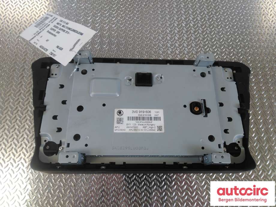 Instrument kjørecomputer til Škoda Superb 2015-->> (Type III) (SKODA|3V0 919 606|)