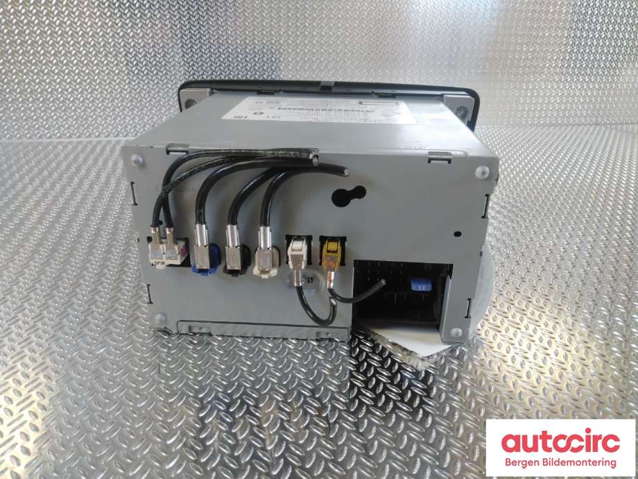 Bilstereo til Mercedes CLA 2013-2019 (C117) (C117) (MERCEDES|A 246 900 26 17|A 246 900 38 18|)