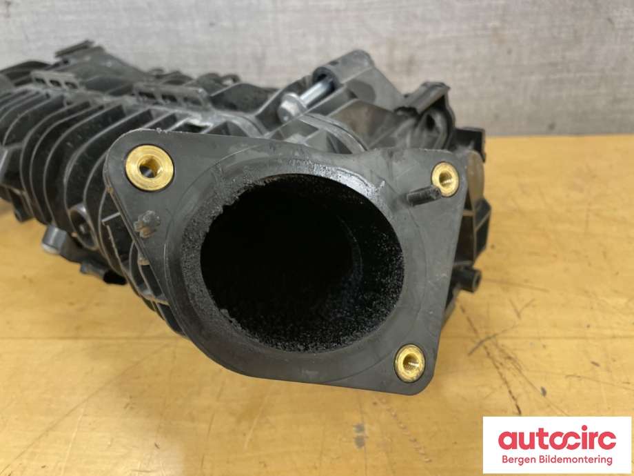 Manifold innsug til BMW 1-Serie 2011-2015 (Fase 1) (F20/F21) (F20/F21) (BMW|11 61 8 506 406|)