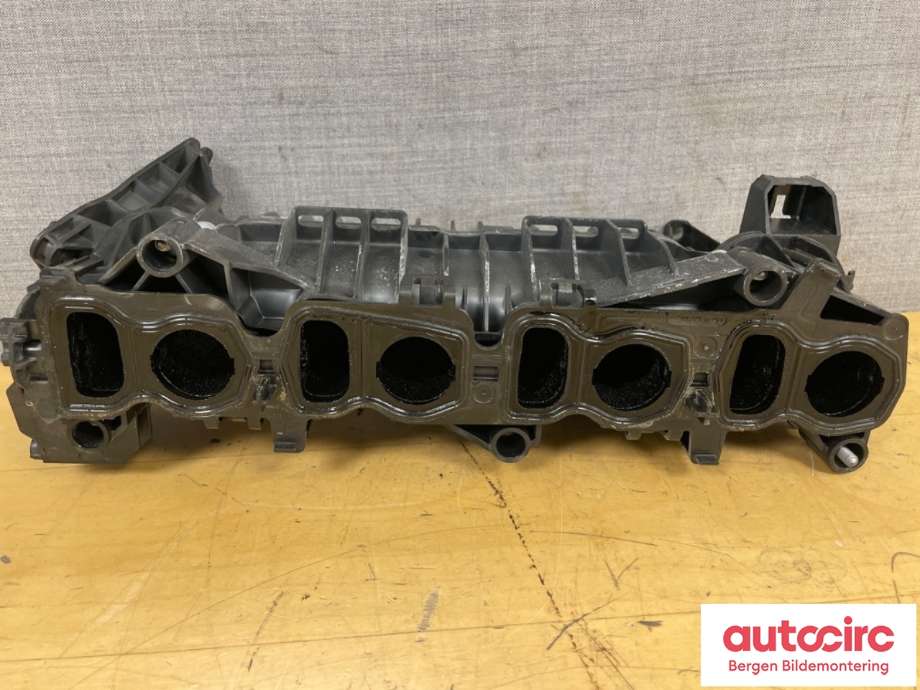 Manifold innsug til BMW 1-Serie 2011-2015 (Fase 1) (F20/F21) (F20/F21) (BMW|11 61 8 506 406|)