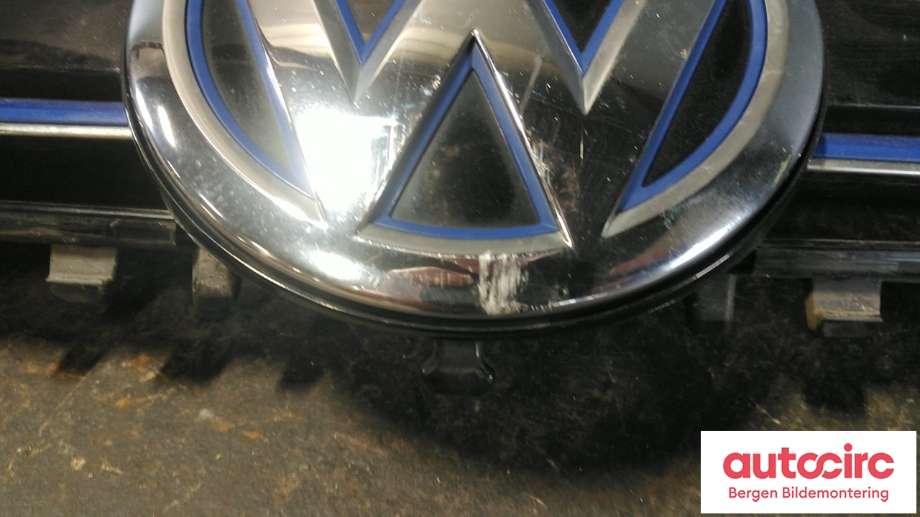 Grill til VW e-Golf 2014-2017 (Fase 1)  (VOLKSWAGEN|5GE 853 651|)