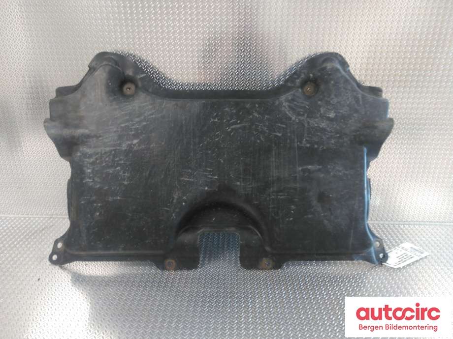 Motorplate under motor til Mercedes C-Klasse 2007-2011 (Fase 1) (W204) (W204) (MERCEDES|A 204 520 08 23|A 204 520 26 23|)
