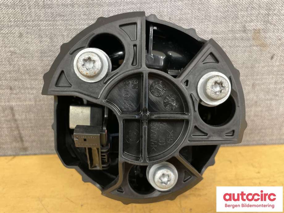 Baklukeåpner motor til BMW 1-Serie 2011-2015 (Fase 1) (F20/F21) (F20/F21) (BMW|51 24 7 248 535|)