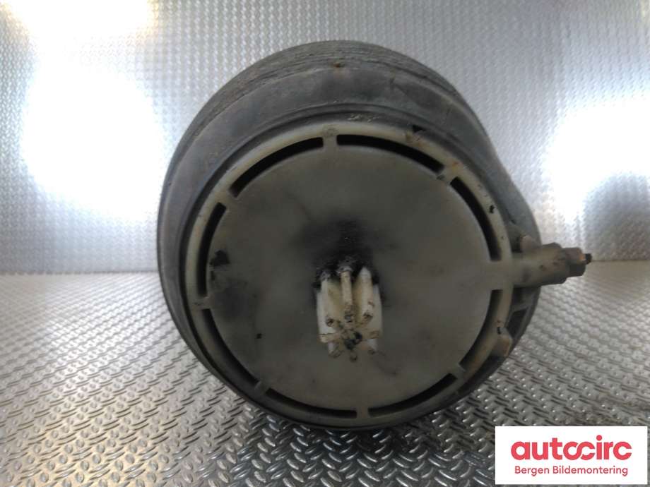 Fjær foran nivå luftpute/belg til Audi A6 2005-2008 (Type III, Fase 1) (C6) (C6) (AUDI|4F0 616 001 J|)