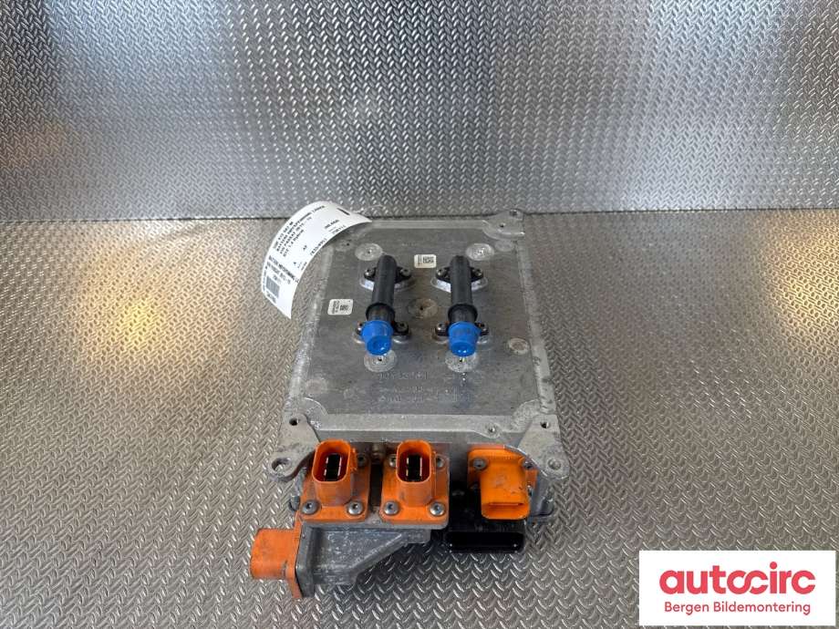 Batterilader (OBC - On Board Charger) til VW Passat 2015-2019 (Fase 1) (B8) (B8) (VOLKSWAGEN|5QE 915 682 M|)