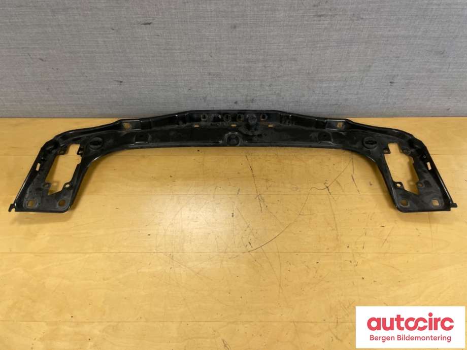 Frontplate øvre til BMW 1-Serie 2011-2015 (Fase 1) (F20/F21) (F20/F21) (BMW|51 64 7 245 786|)