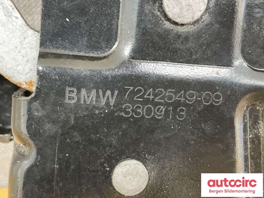 Panserlås til BMW 1-Serie 2011-2015 (Fase 1) (F20/F21) (F20/F21) (BMW|51 23 7 242 549||7242549-09)