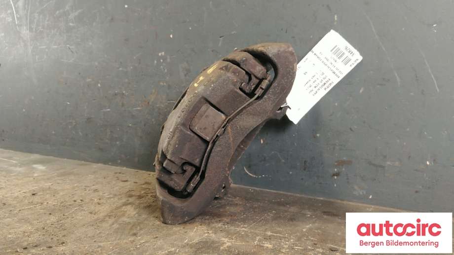 Bremsecaliper høyre foran til Volvo XC90 2007-2014 (Type I, Fase 2)  (VOLVO|8602858|)