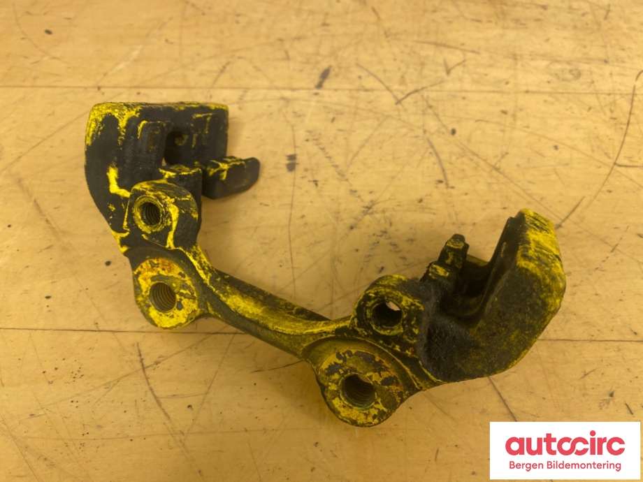 Bremsecaliper brakett til BMW 1-Serie 2011-2015 (Fase 1) (F20/F21) (F20/F21) (BMW|34 11 6 850 647|)