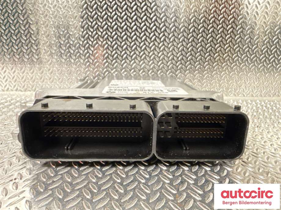 Styreenhet motor til BMW X5 2007-2013 (E70) (E70) (BMW|13 61 7 810 950|)