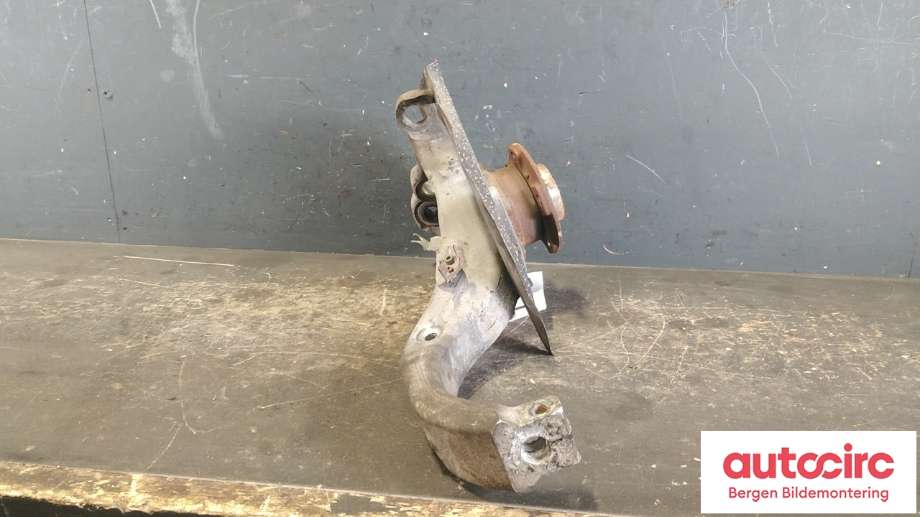 Hjulspindel høyre foran til BMW X5 2007-2013 (E70) (E70) (BMW|31 21 6 869 870|)