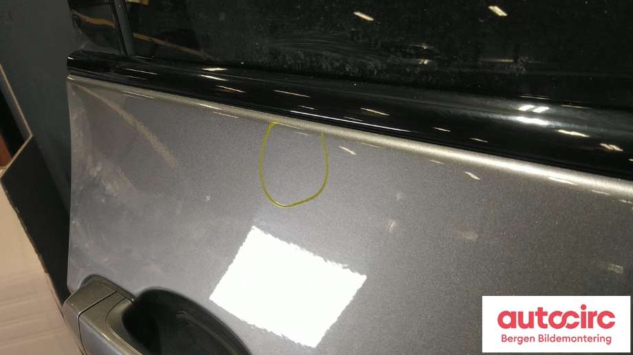Dør høyre foran til BMW X5 2007-2013 (E70) (E70) (BMW|41 51 7 211 424|)