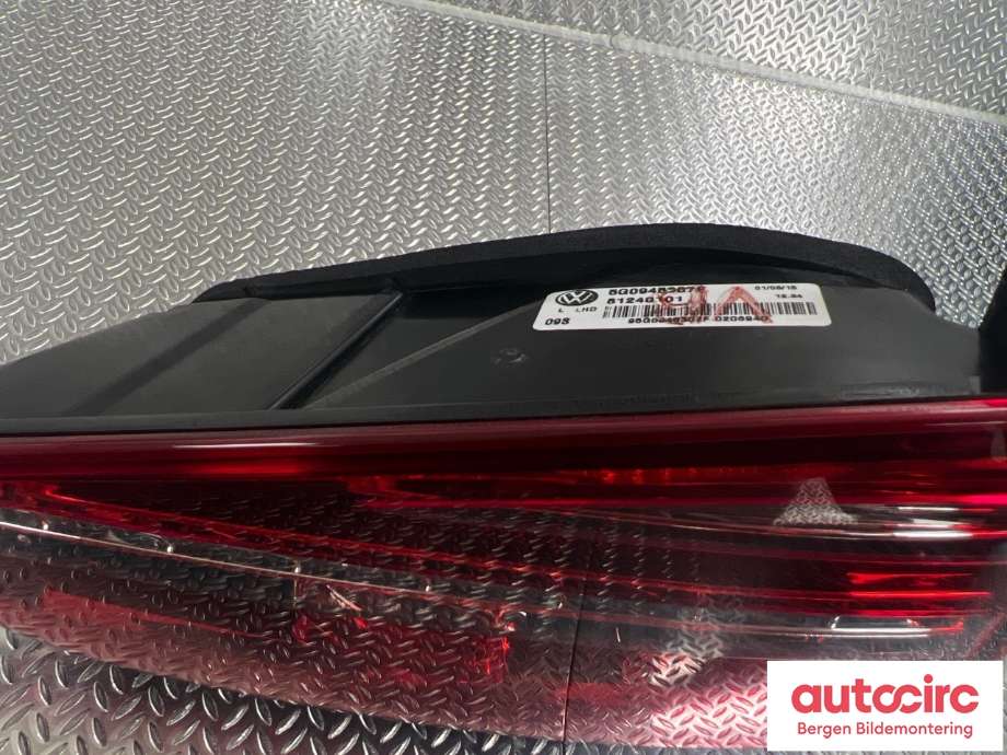 Baklykt venstre indre til VW e-Golf 2014-2017 (Fase 1)  (VOLKSWAGEN|5G0 945 307 F|)