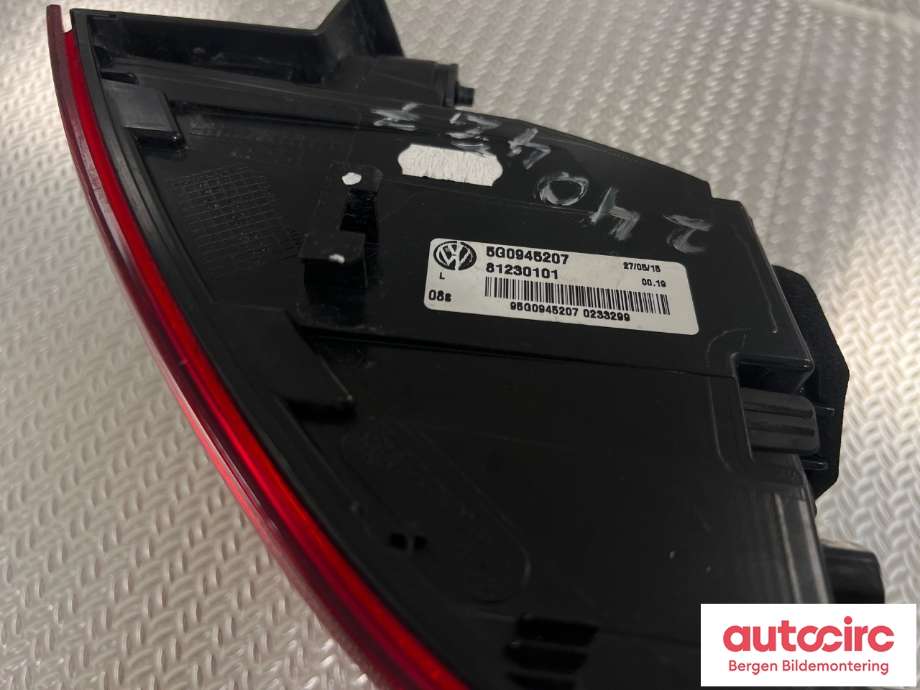 Baklykt venstre til VW e-Golf 2014-2017 (Fase 1) (VOLKSWAGEN|5G0 945 207|)