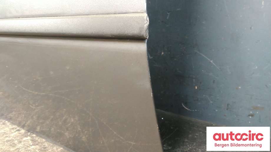 Dør venstre foran til BMW X5 2007-2013 (E70) (E70) (BMW|41 51 7 211 423|)