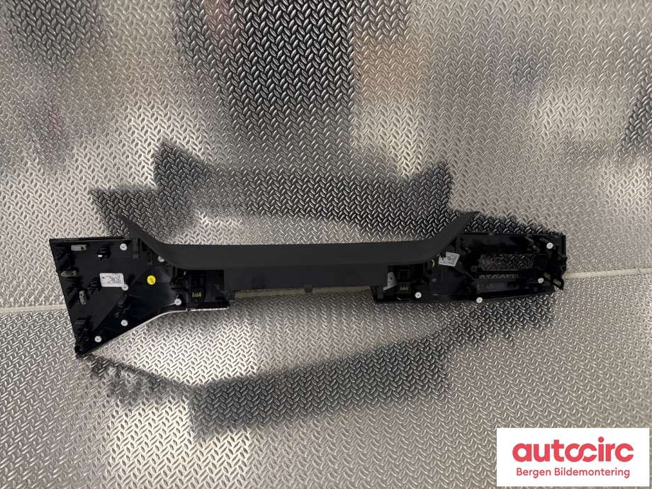 Diverse deler til Audi e-tron 2018-->>  (AUDI|4KE 864 300|4KL 857 966|4KL 857 967)