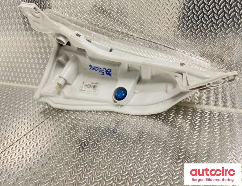 Frontlykt høyre halogen til Nissan Leaf 2011-2017 (Type I)  (NISSAN|261803NL0A|)