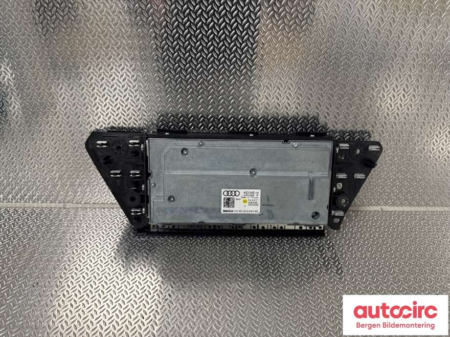 Multimedia display (MCU - Media Controller Unit) til Audi e-tron 2018-->>  (AUDI|4KE 919 605 C|)