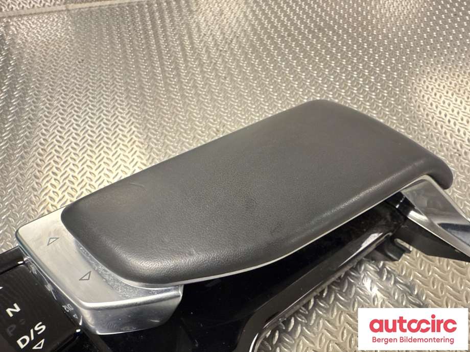 Girstang/girvelger automat til Audi e-tron 2018-->>  (AUDI|4KL 713 041 A||30S 103 513 63-03)