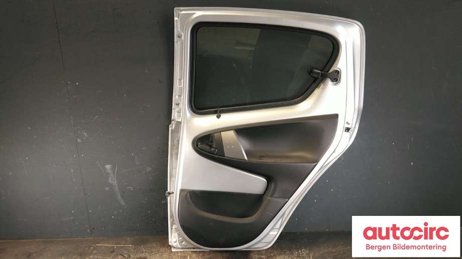 Dør høyre bak til Toyota Aygo 2005-2014 (Type I)  (670030H010|)